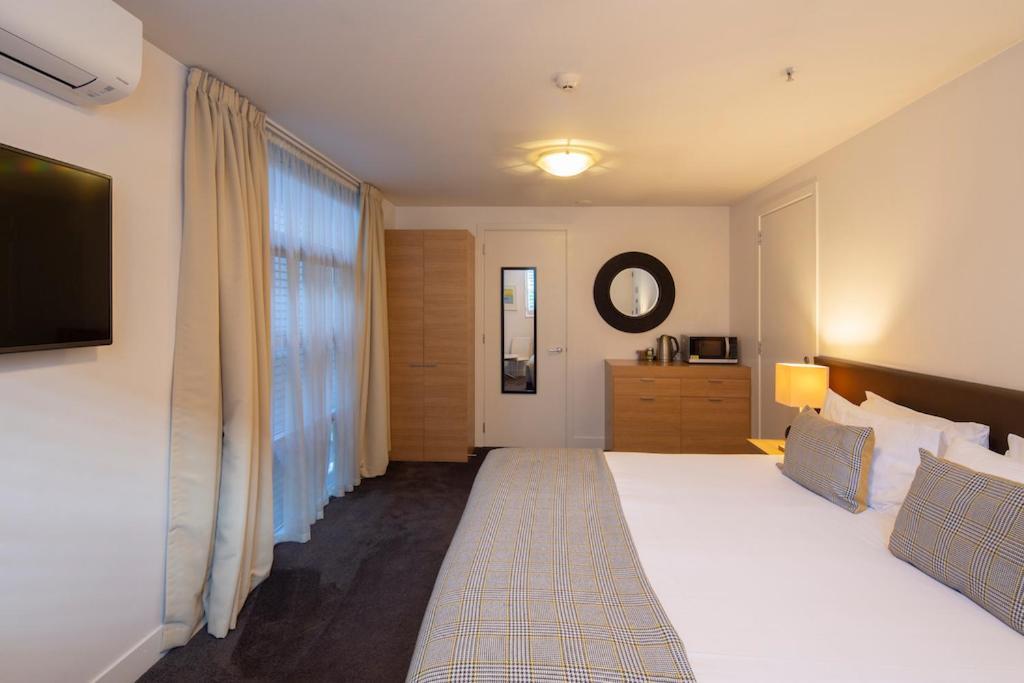 Absolute Lakefront Location - 3 Bedroom Apartment Queenstown Zewnętrze zdjęcie